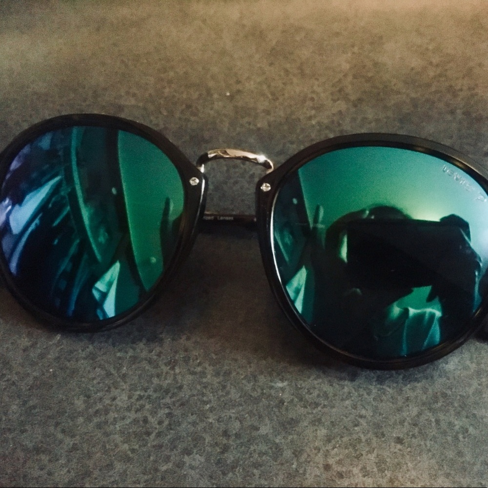Levi’s sunglasses